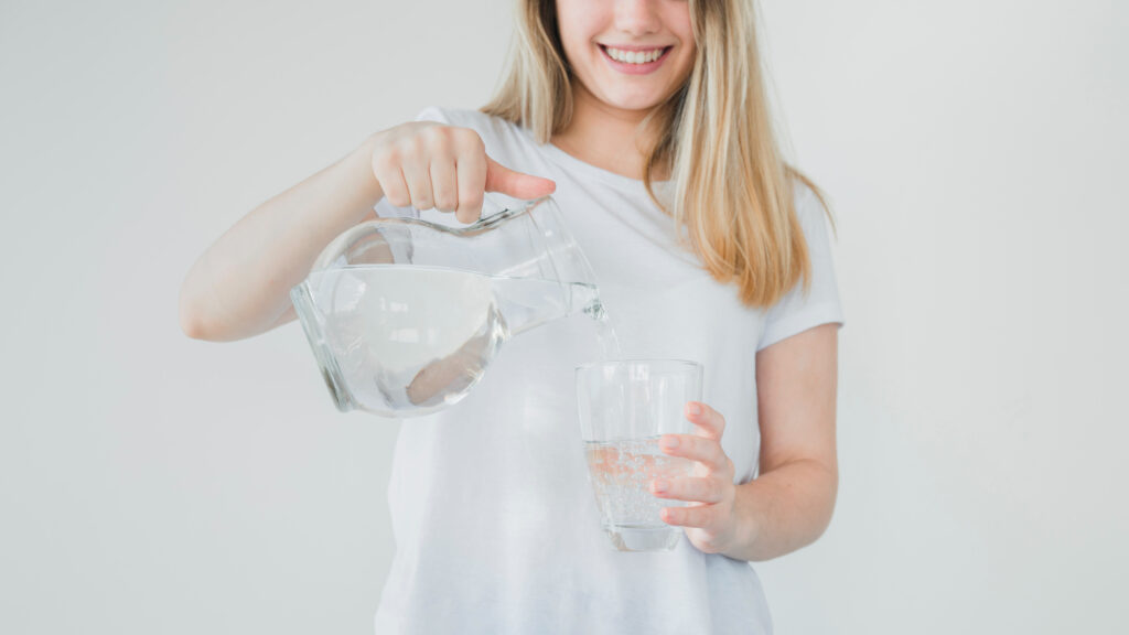 La importancia de tomar agua pura todos los días